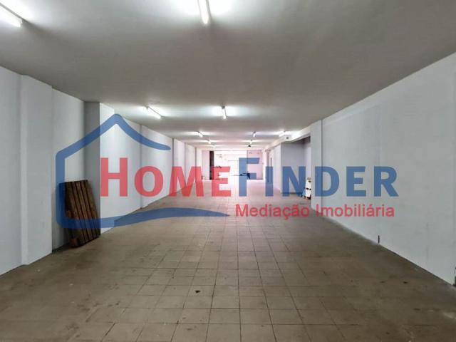 Armazém alugar em Ventoso, Braga