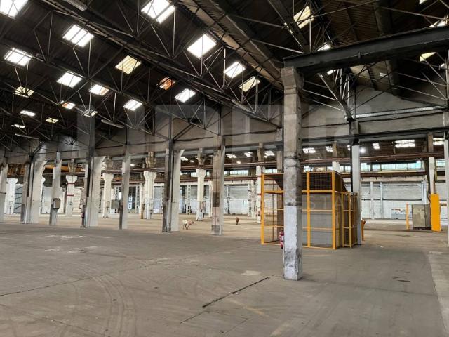 Armazém alugar em Vilar do Paraíso, Vila Nova De Gaia