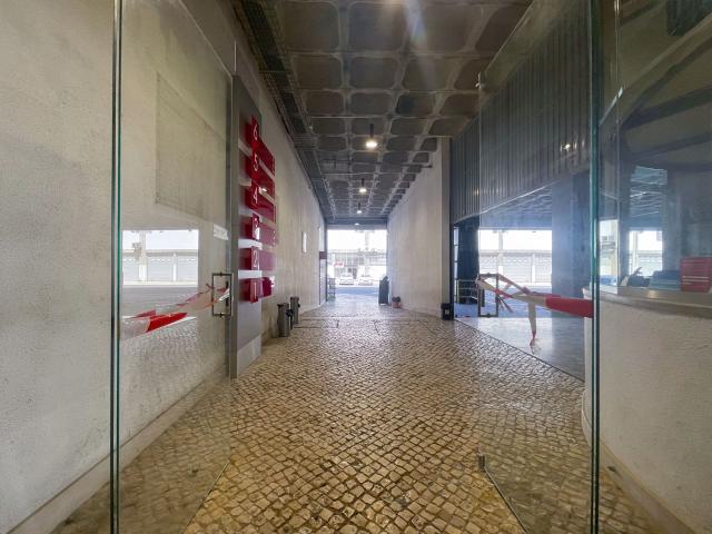 Armazém alugar em Bairro do Condado, Lisboa
