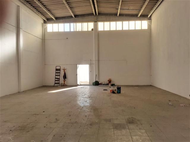 Armazém alugar em Seixalinho, Montijo