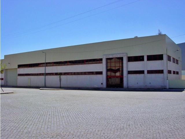 Armazém alugar em Maia, Porto