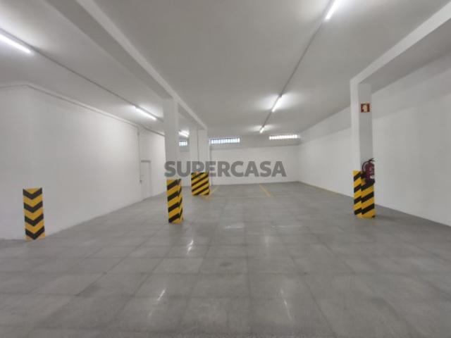 Armazém venda em Arcozelo, Braga