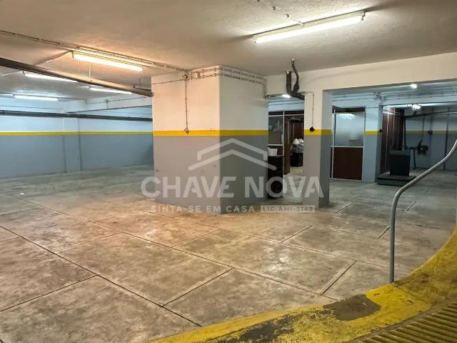 Armazém alugar em Vila Nova De Gaia, Porto