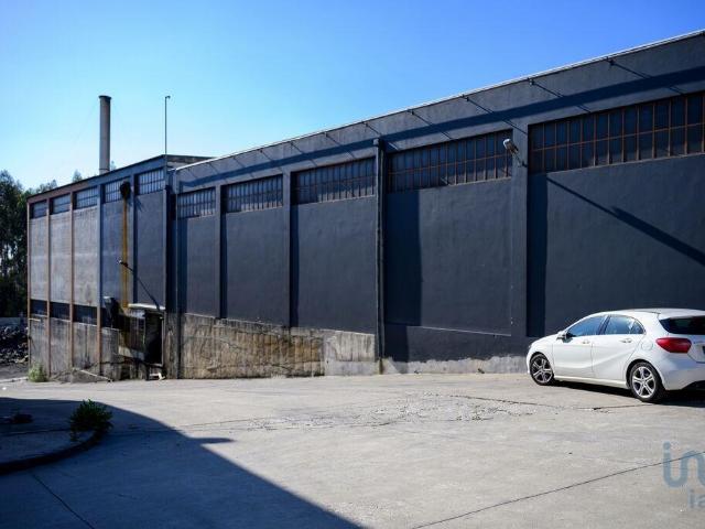 Armazém alugar em Oliveira De Azeméis