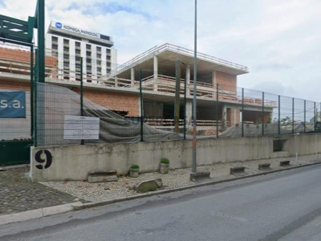 Armazém venda em Santiago Dos Velhos, Lisboa