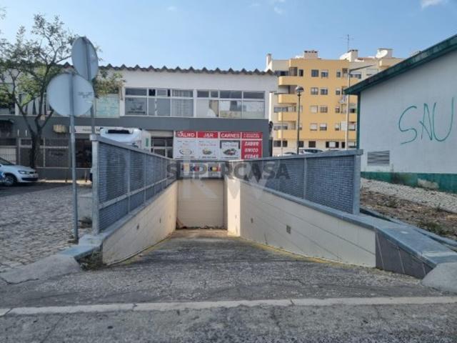 Armazém venda em Odivelas, Lisboa