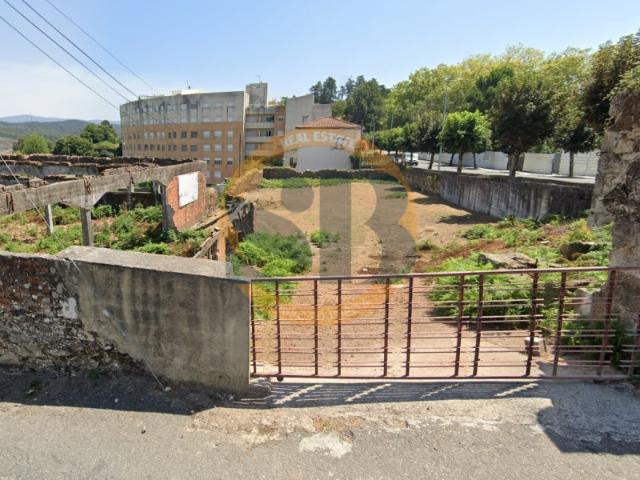 Armazém venda em Lações de Cima, Oliveira De Azeméis
