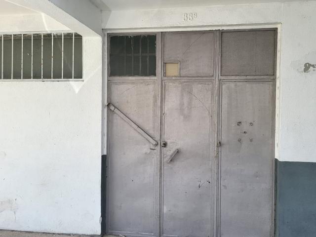 Armazém alugar em Cova da Piedade, Almada