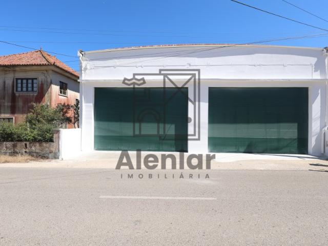 Armazém alugar em Ventosa, Alenquer
