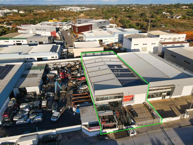 Loja alugar em Pateiro, Parchal