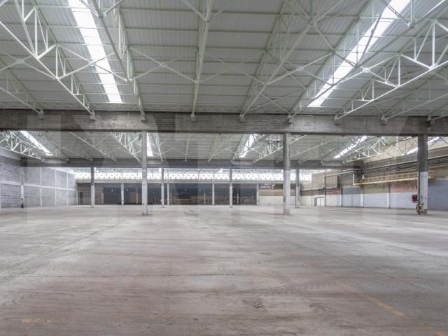 Armazém alugar em Setúbal