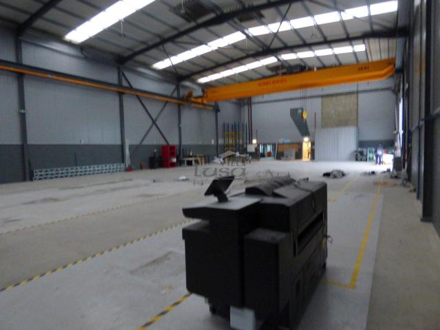 Armazém alugar em Vila Nova De Gaia, Porto