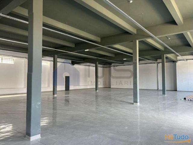 Armazém alugar em Porto