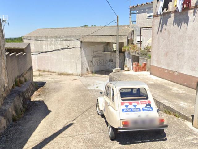Armazém alugar em Ribeira do Pereiro, Alcobaça