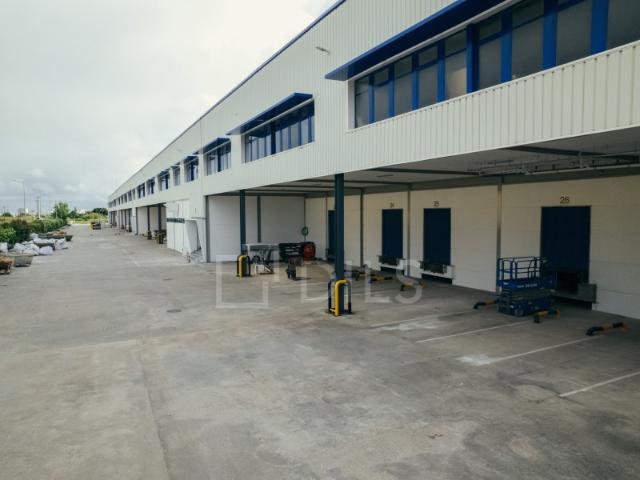 Armazém alugar em Alverca do Ribatejo, Alverca do Ribatejo e Sobralinho