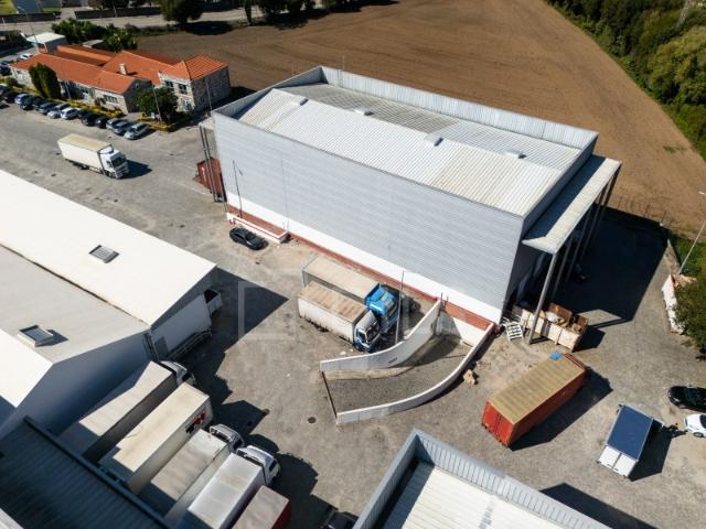Armazém alugar em Maia, Porto