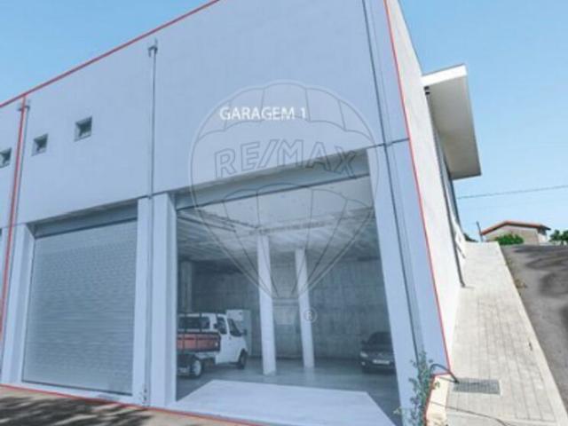 Armazém alugar em Fafe, Braga