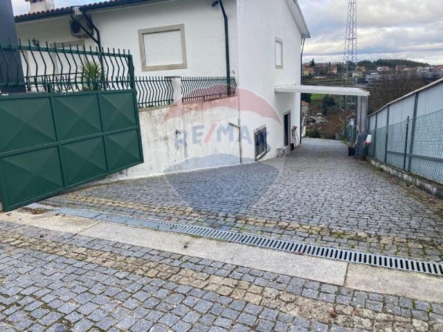 Armazém alugar em Felgueiras, Idães