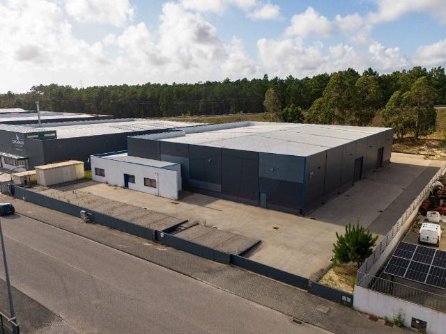 Armazém alugar em Leiria, Lagoa