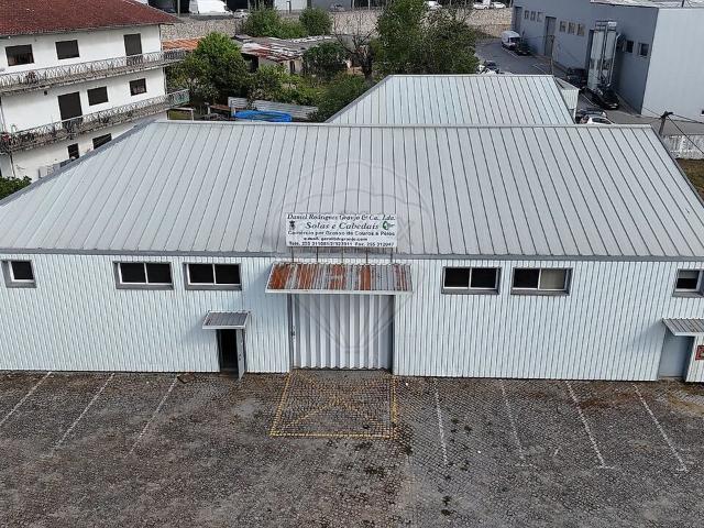 Armazém alugar em Margaride (Santa Eulália), Várzea, Lagares, Varziela e Moure, Felgueiras