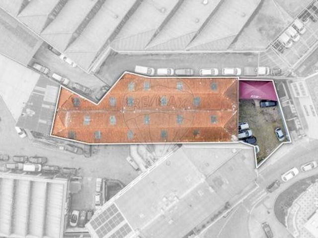 Armazém alugar em Godim, Porto