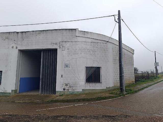 Armazém alugar em Nossa Senhora da Expectação, Campo Maior