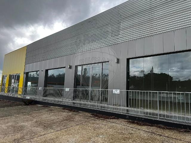 Armazém alugar em Ortigosa, Leiria