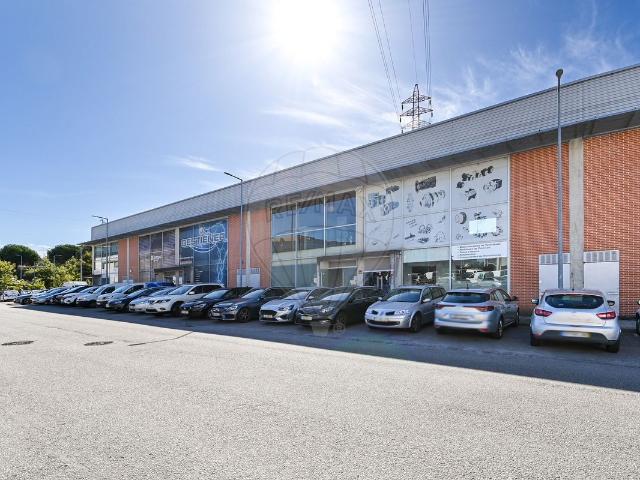 Armazém alugar em Valongo, Ermesinde