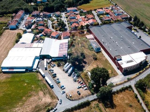 Armazém alugar em Braga, Casal