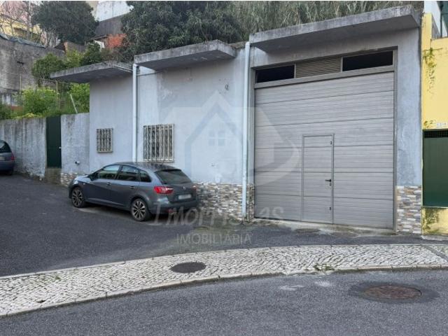 Armazém venda em Santiago Dos Velhos, Lisboa