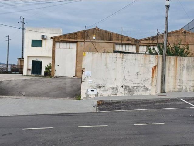 Loja venda em Santa Maria Da Feira, Aveiro