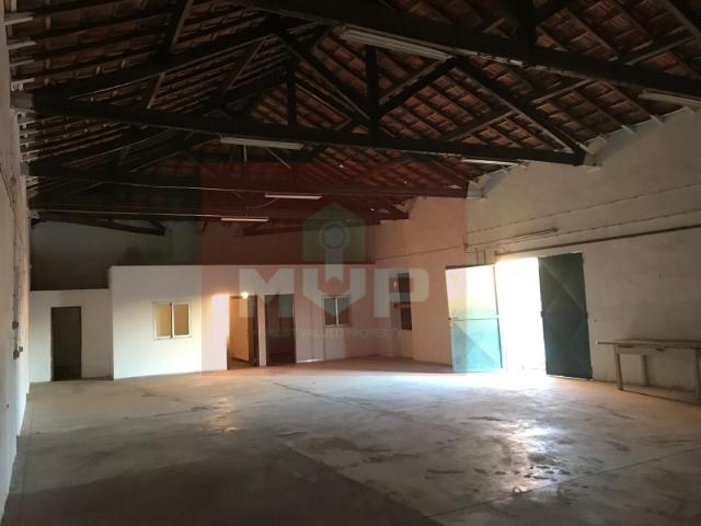 Armazém venda em Cabeço da Câmara, Loulé