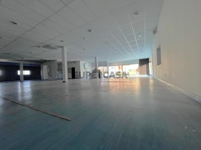 Armazém venda em Gavião, Braga