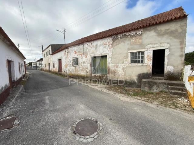 Armazém venda em Porto De Mós, Leiria