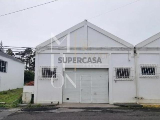 Armazém venda em Açores, Feteira