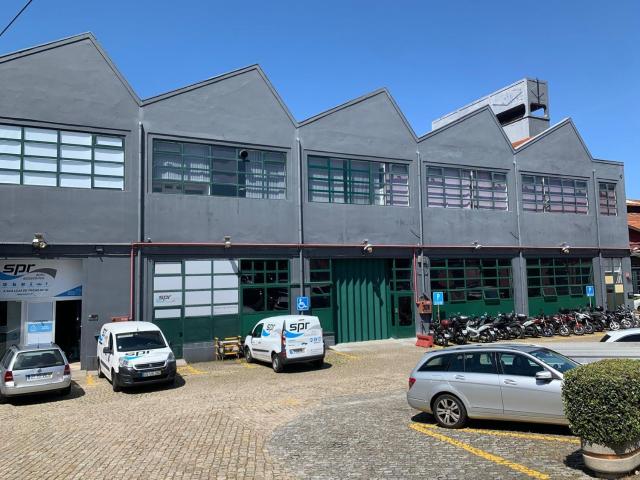 Armazém alugar em Porto, Enxurreiras