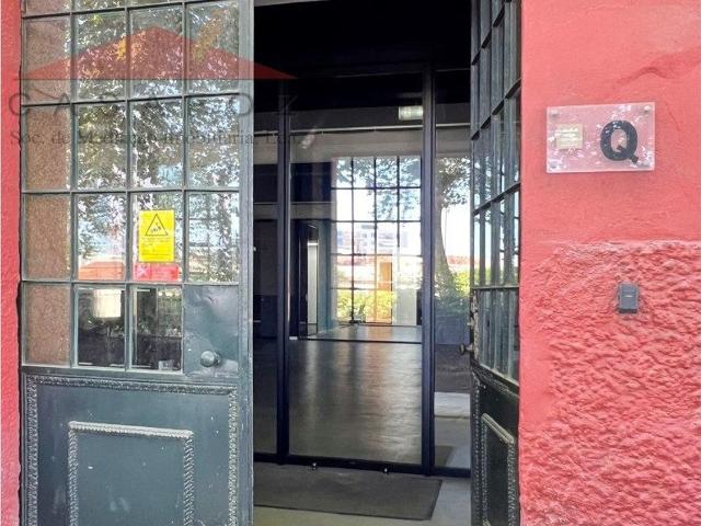 Armazém alugar em Porto, Paranhos