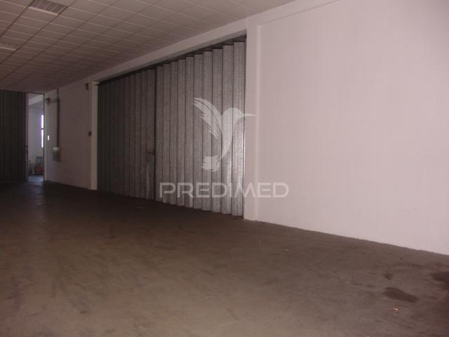 Armazém alugar em Areosa, Porto