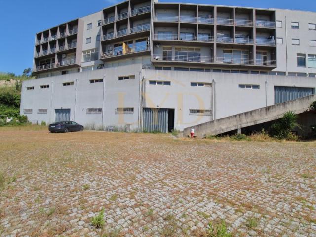 Armazém venda em Paredes, Bitarães