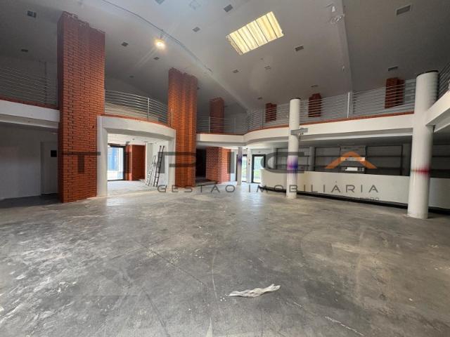 Armazém alugar em Sarge, Torres Vedras