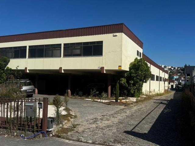 Armazém venda em Guilhufe e Urrô, Marecos