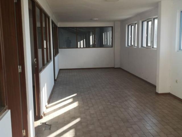 Armazém alugar em Matosinhos, Guarda