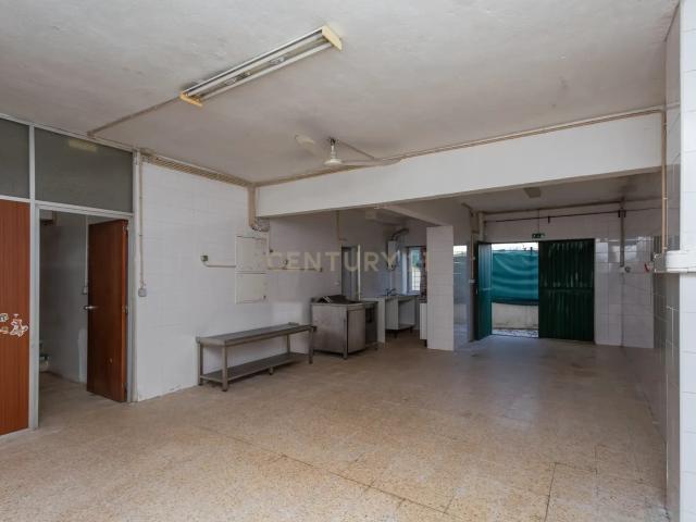 Loja venda em Casal do Privilégio, Odivelas
