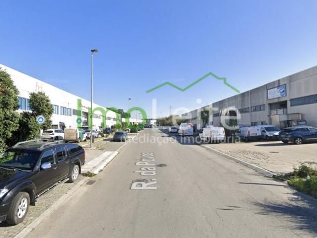 Armazém alugar em Amorim, Póvoa de Varzim