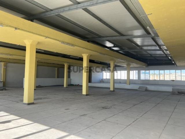 Armazém venda em Real Forte, Santiago Dos Velhos