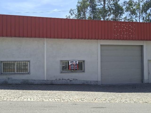 Armazém alugar em Feira Nova, Amares