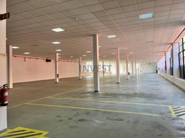 Armazém alugar em Porto