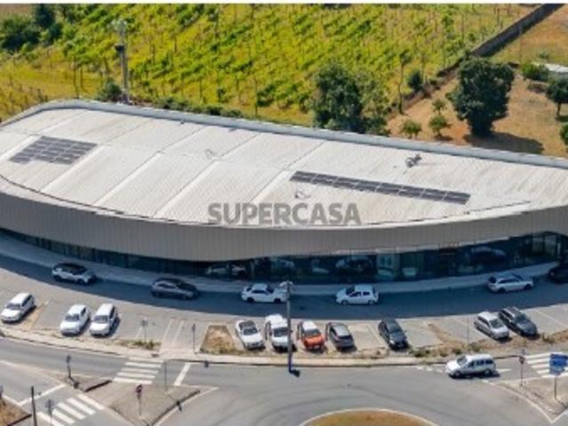 Armazém venda em Olheiros, Amares