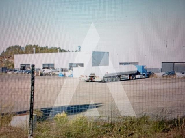 Armazém alugar em Taipa, Aveiro