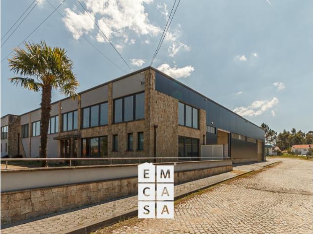 Armazém alugar em Santa Maria Da Feira, São Bento